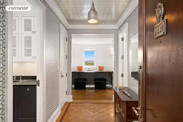 1 CENTRAL Park S #1807, Manhattan, NY 10019