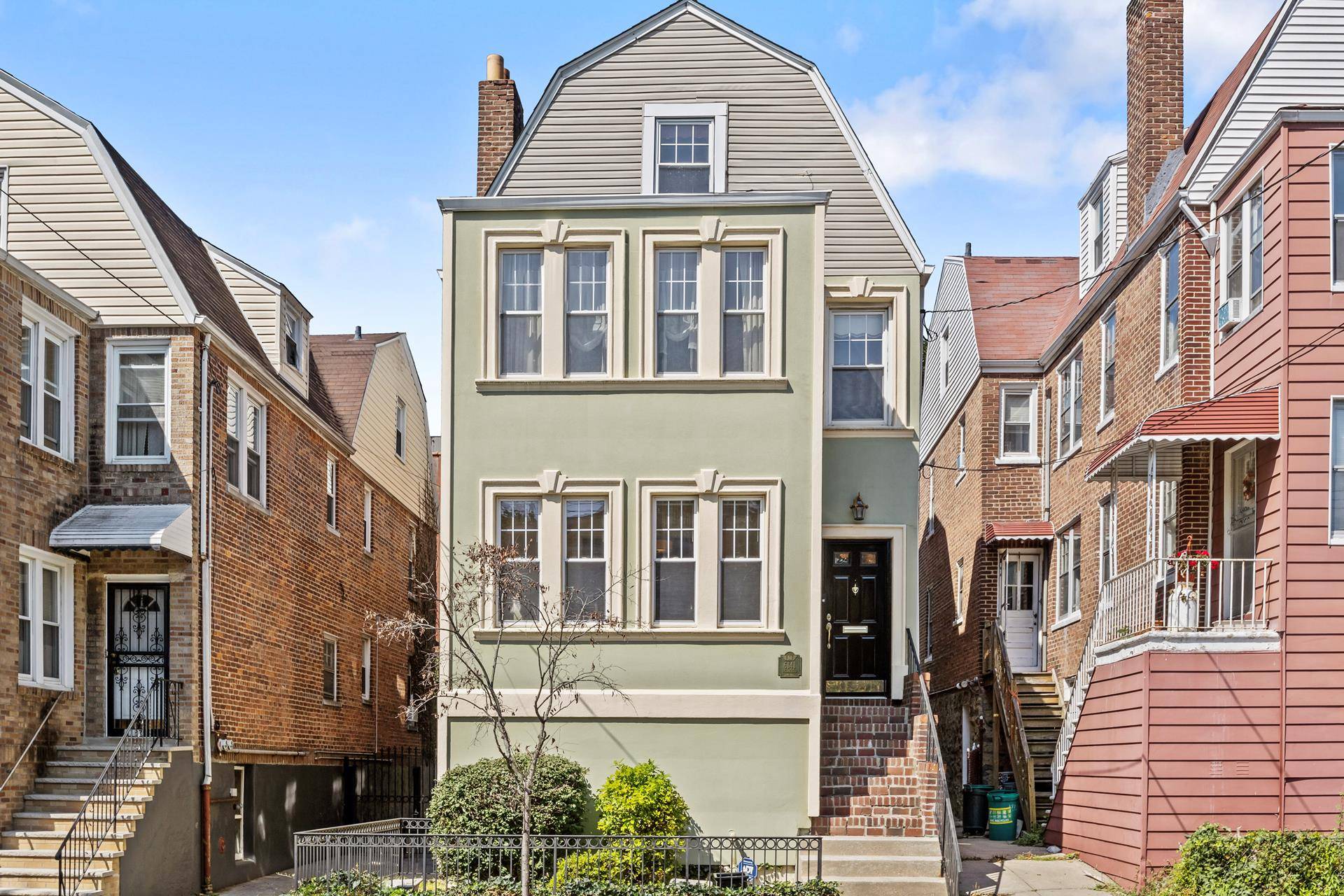 Bronx, NY 10471,6141 DELAFIELD Avenue