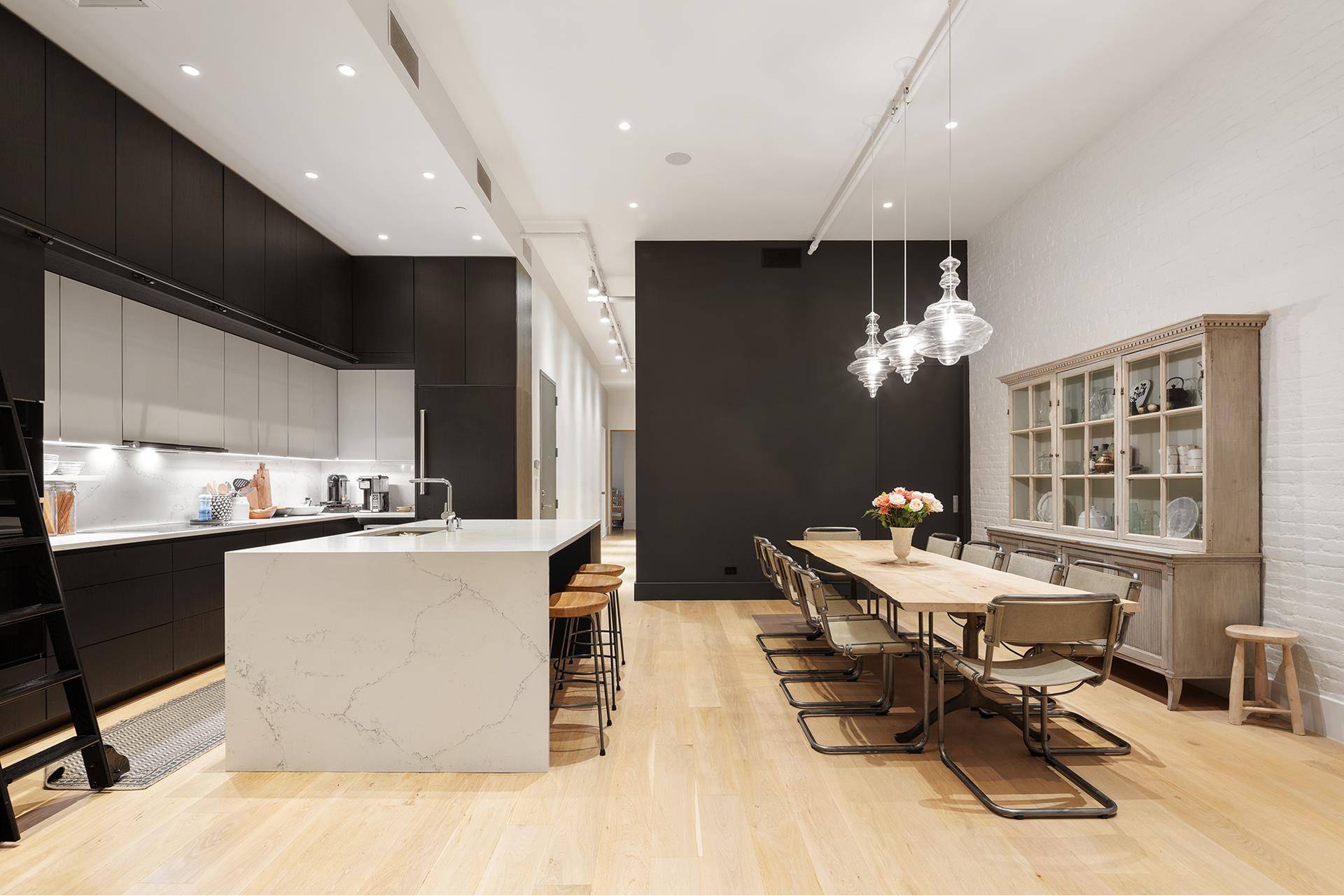 Manhattan, NY 10012,121 MERCER Street #4W