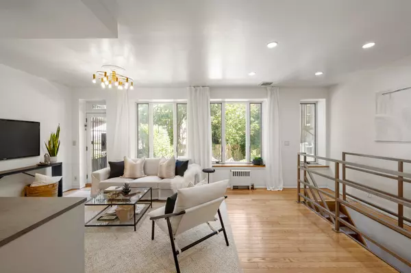 Manhattan, NY 10128,237 E 88th Street #101