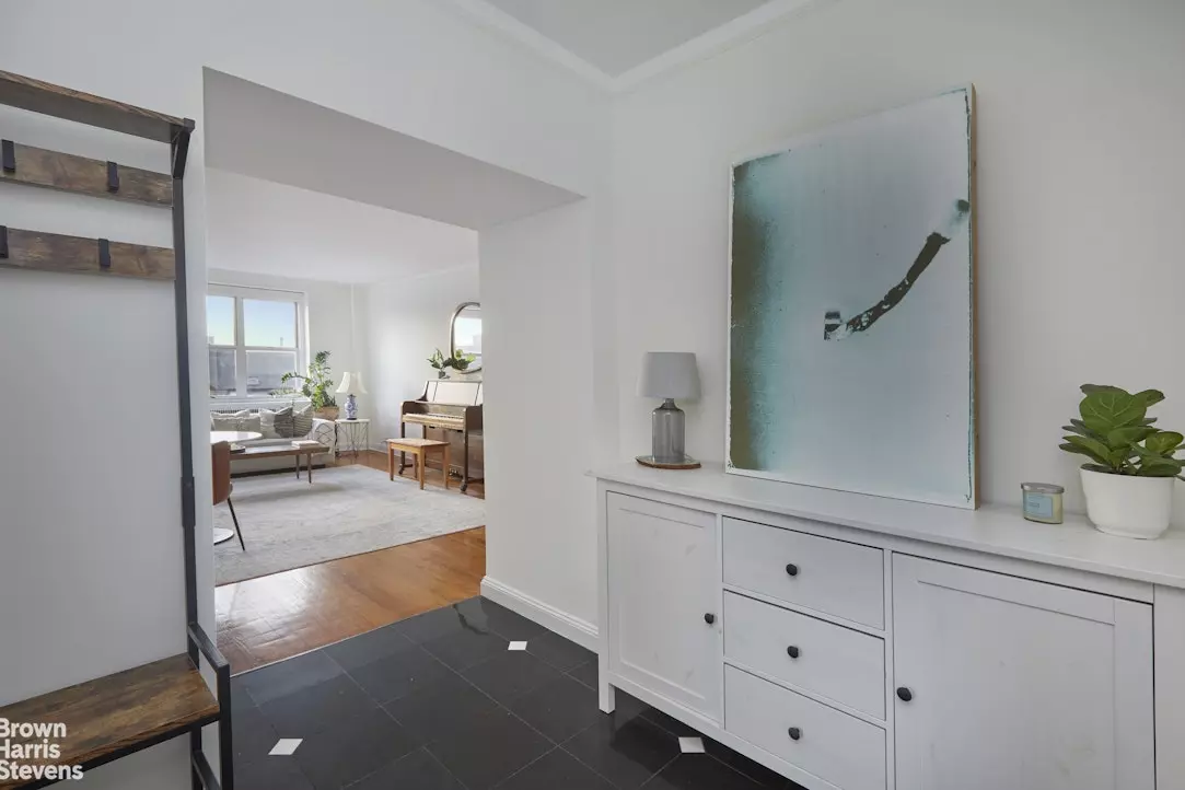 Queens, NY 11372,34-41 78TH Street #6G