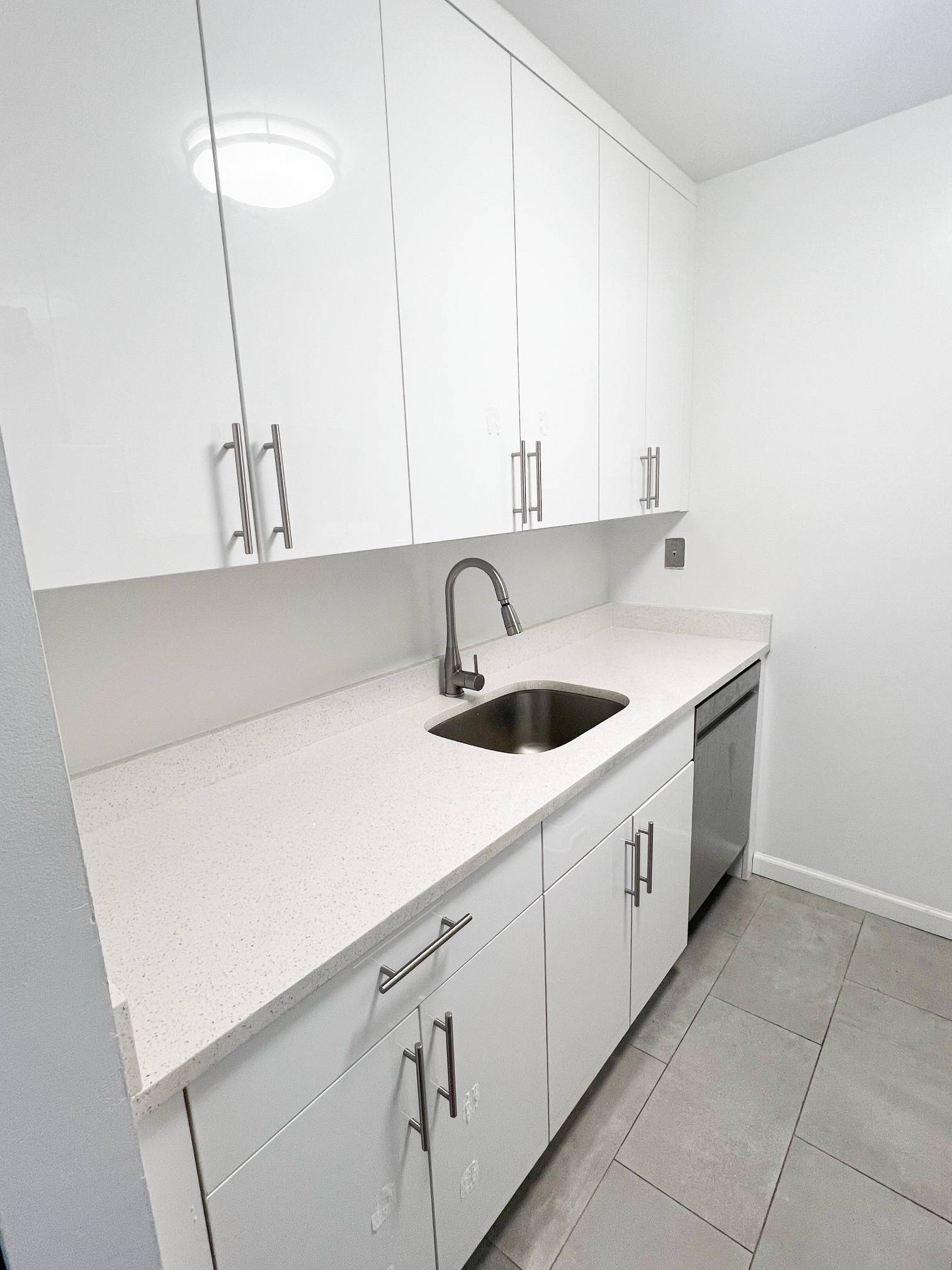 Manhattan, NY 10036,650 W 42nd Street #1107