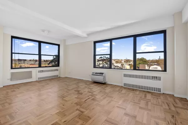Brooklyn, NY 11218,303 BEVERLEY Road #5A