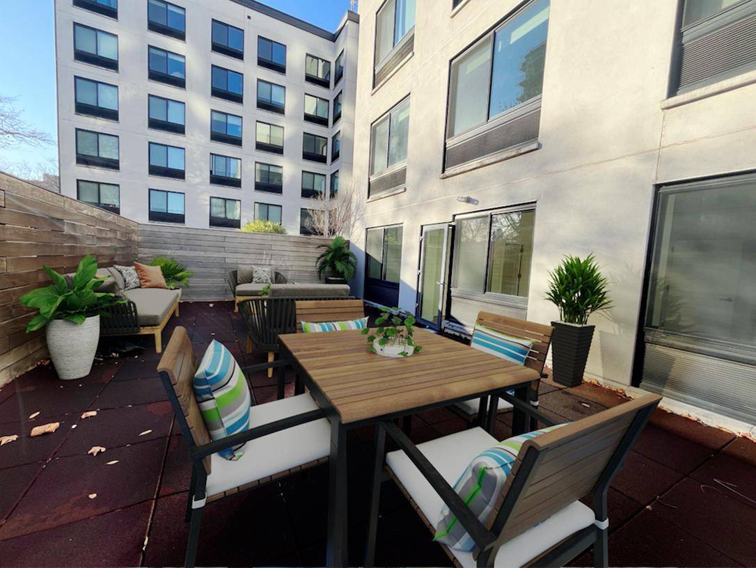 Brooklyn, NY 11205,490 Myrtle Avenue #2-Q