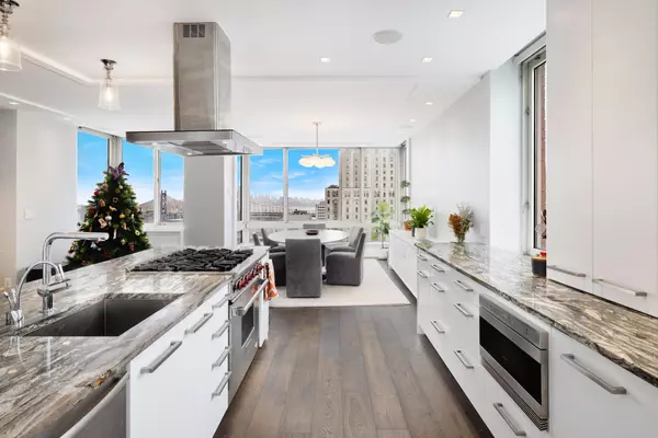 Manhattan, NY 10021,524 E 72ND Street #30CDE