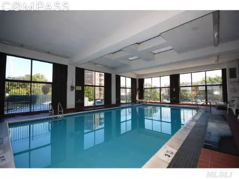 Queens, NY 11102,25-40 Shore Boulevard #15S