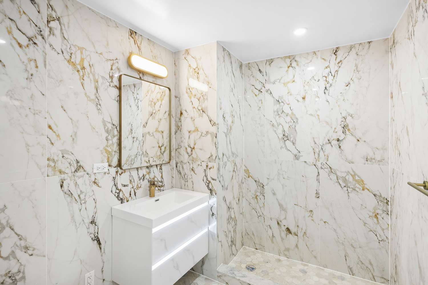 Brooklyn, NY 11211,229 WITHERS Street #2B