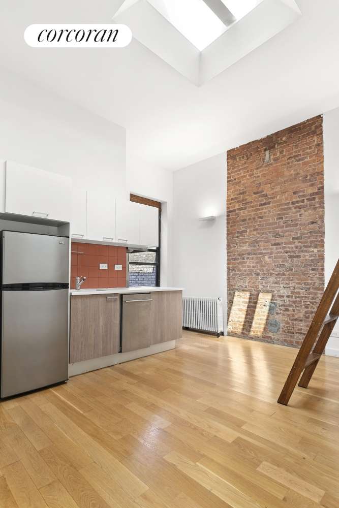 Brooklyn, NY 11233,142 DECATUR Street #D2