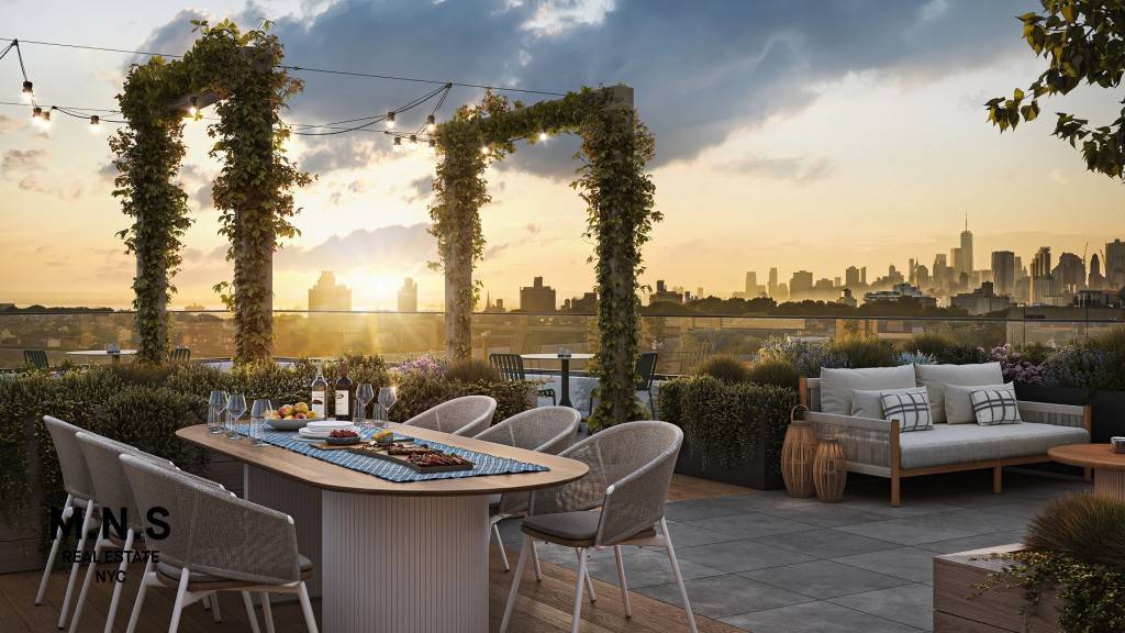 Brooklyn, NY 11225,54 Crown Street #437