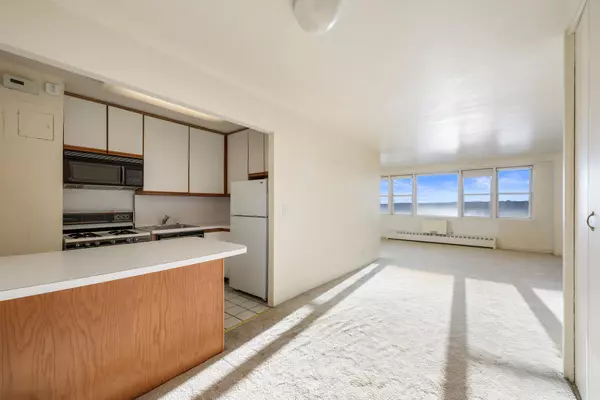 5900 ARLINGTON Avenue #18O, Bronx, NY 10471