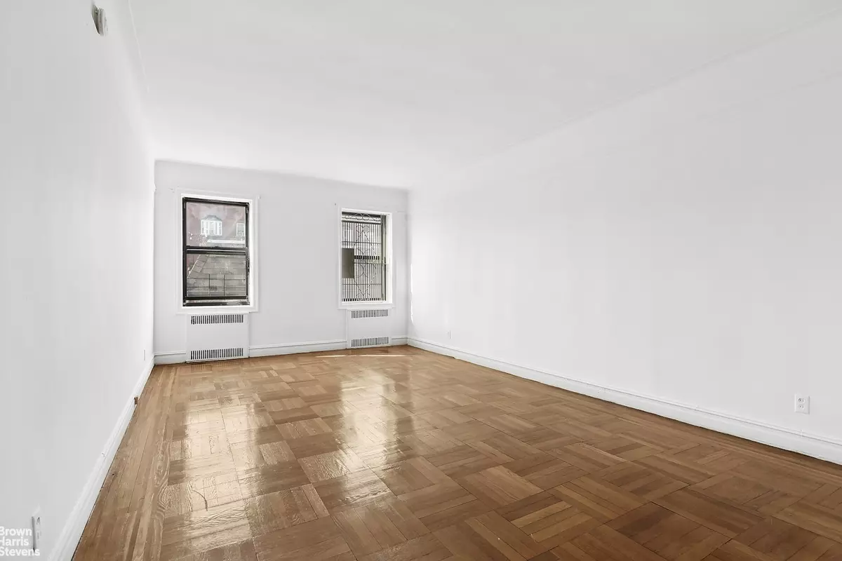 Queens, NY 11372,35-30 73RD Street #3A