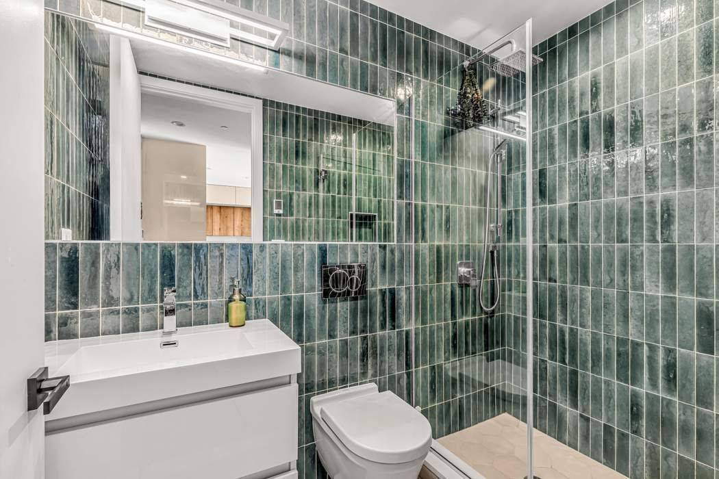 Brooklyn, NY 11216,107 Madison Street #3A