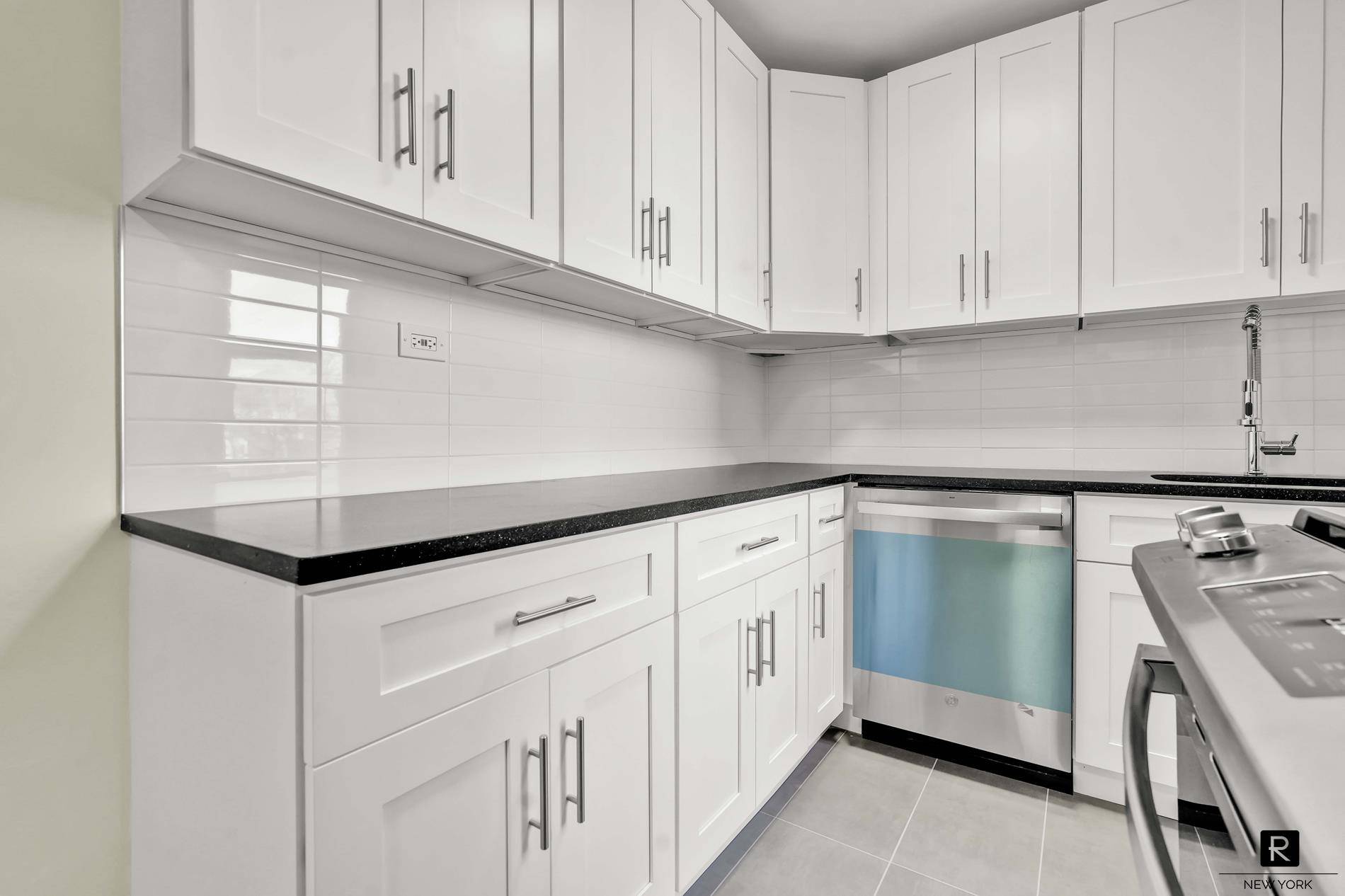 Brooklyn, NY 11203,10 E 43rd Street #4-K