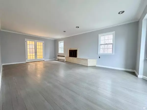 82-04 188th Street #HOME, Queens, NY 11423