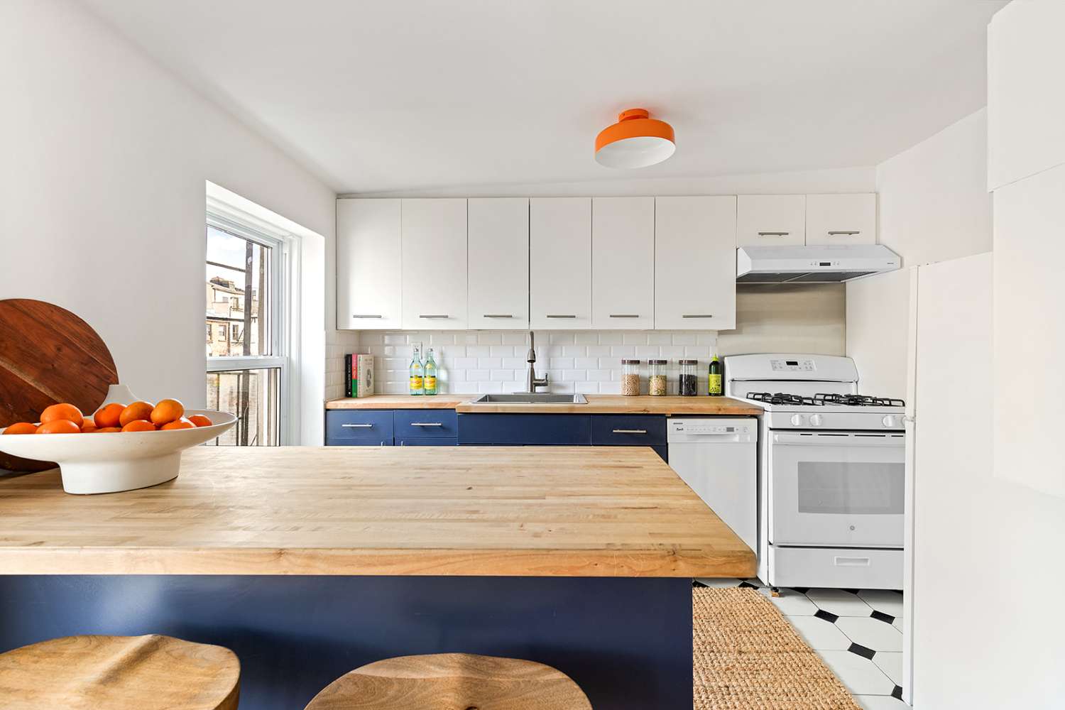 Brooklyn, NY 11231,113 CARROLL Street #4