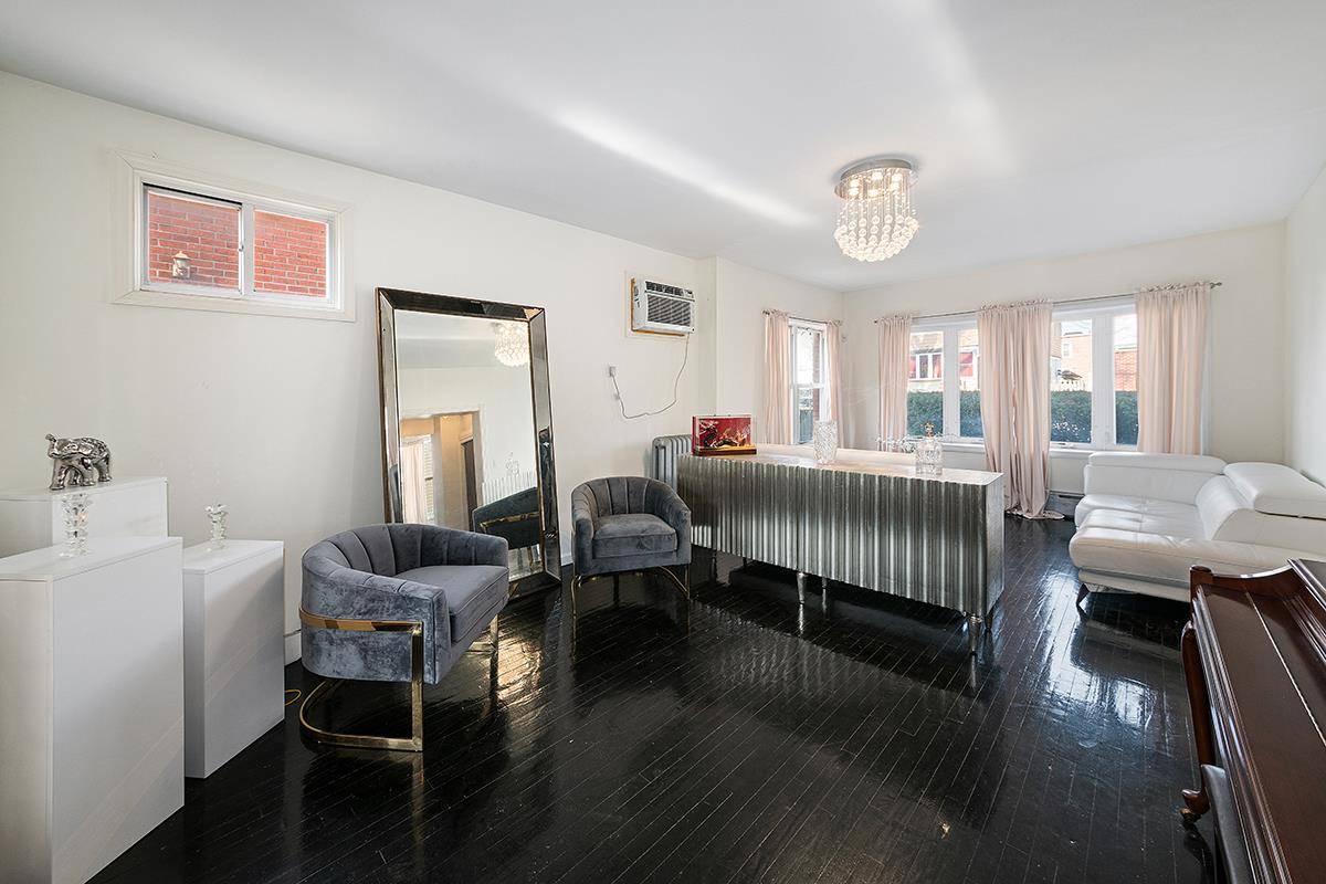 Brooklyn, NY 11236,1176 E 94TH Street