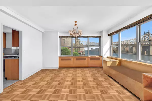 Manhattan, NY 10022,25 SUTTON Place S #6F
