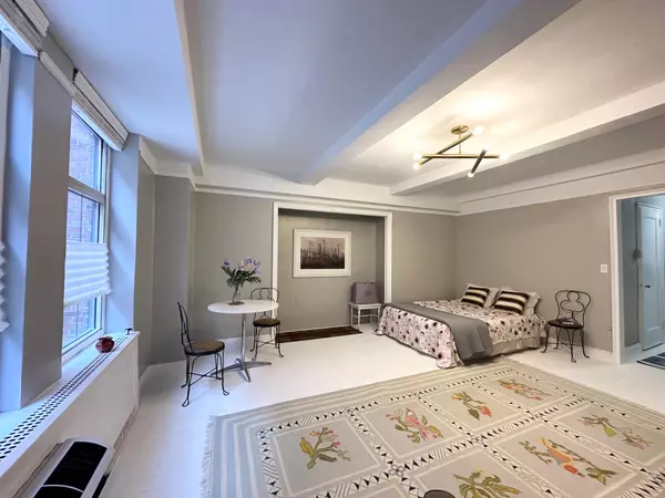 Manhattan, NY 10011,470 W 24TH Street #4F