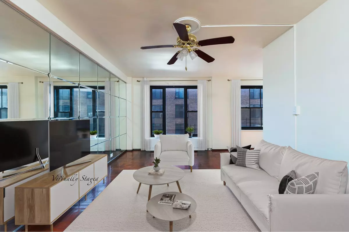Brooklyn, NY 11238,345 CLINTON Avenue #11A