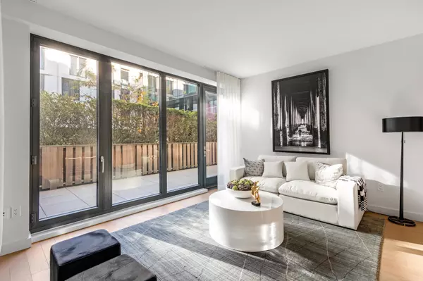 500 W 45th Street #230, Manhattan, NY 10036