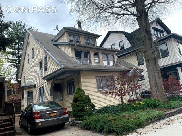 642 E 26th Street, Brooklyn, NY 11210