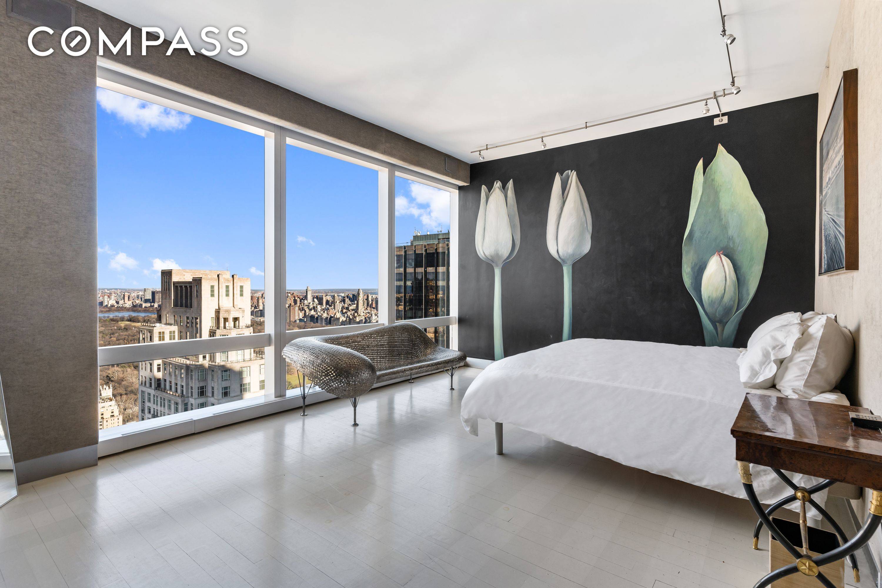 Manhattan, NY 10019,80 Columbus Circle #67B