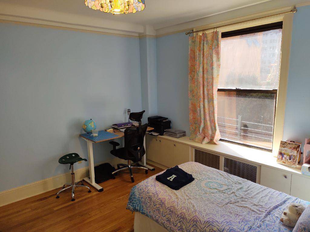 Manhattan, NY 10016,144 E 36TH Street #4C