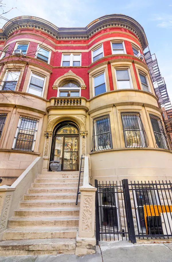 867 RIVERSIDE Drive, Manhattan, NY 10032