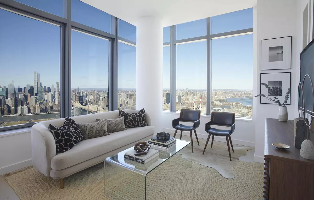 Queens, NY 11101,3 Court Square #PH-206