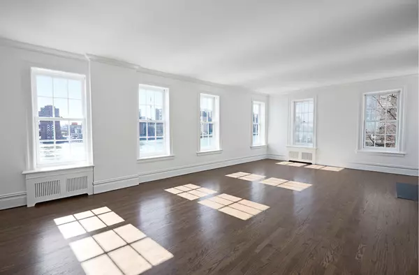 Manhattan, NY 10021,541 E 72ND Street #2/3