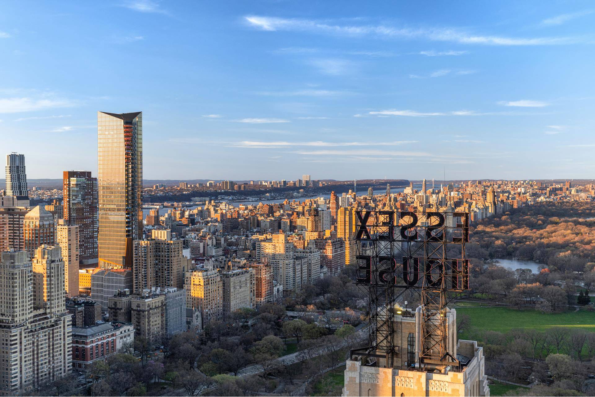 Manhattan, NY 10019,157 W 57TH Street #52B