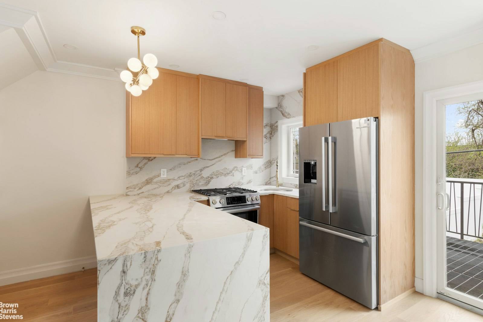 Queens, NY 11375,67-92 AUSTIN Street