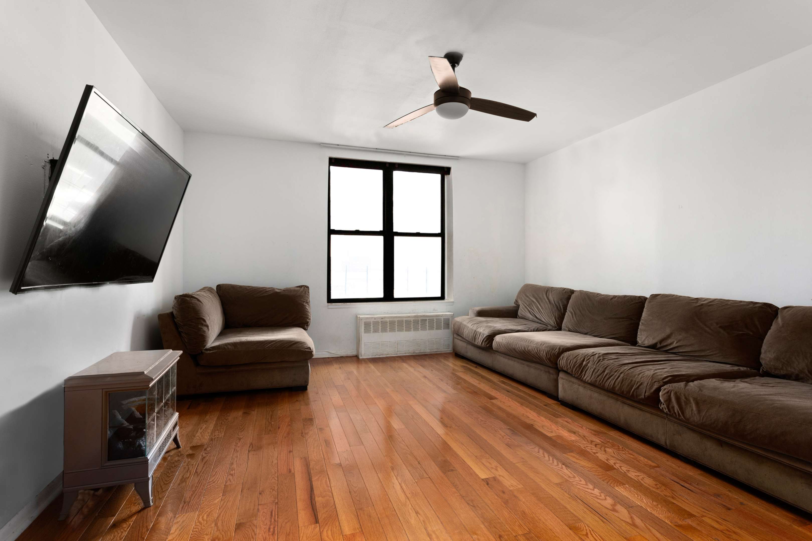 Brooklyn, NY 11218,68 Stratford Road #1A