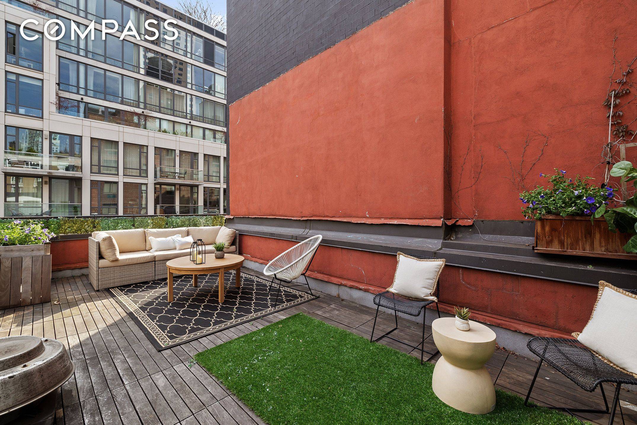 136-140 W 23rd Street #PHD, Manhattan, NY 10011