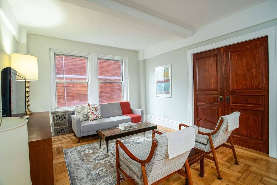 Manhattan, NY 10001,433 W 34th Street #5L