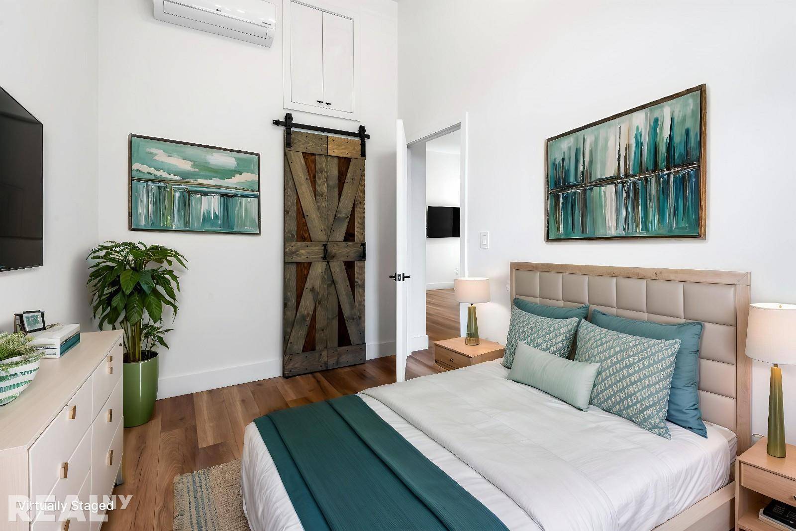 Brooklyn, NY 11221,16 Howard Avenue #4A