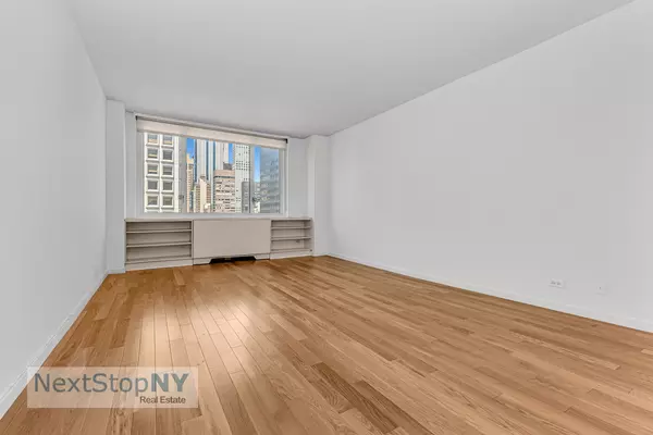 Manhattan, NY 10022,245 E 54TH Street #27C