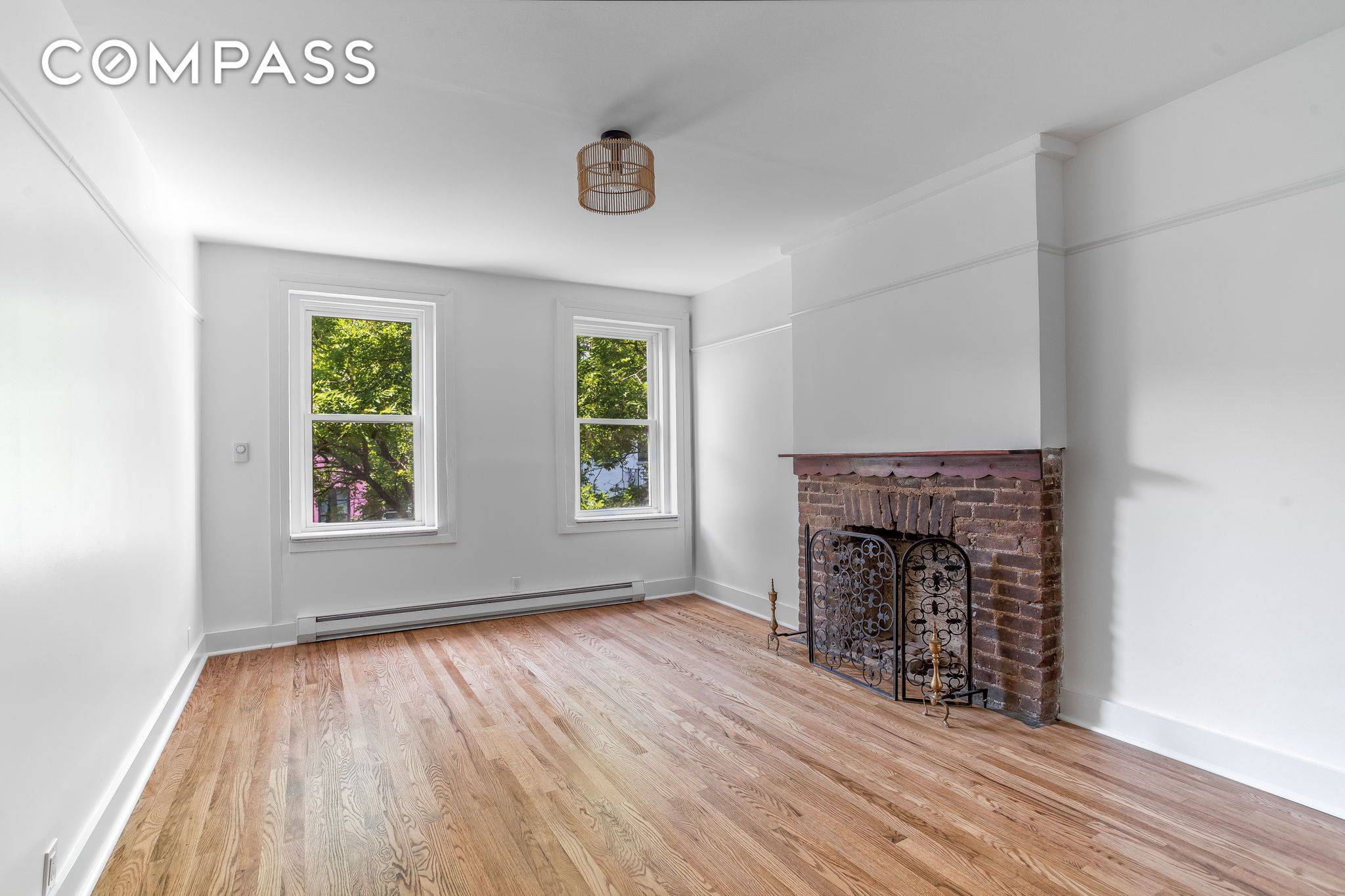 Manhattan, NY 10003,217 E 5th Street #6