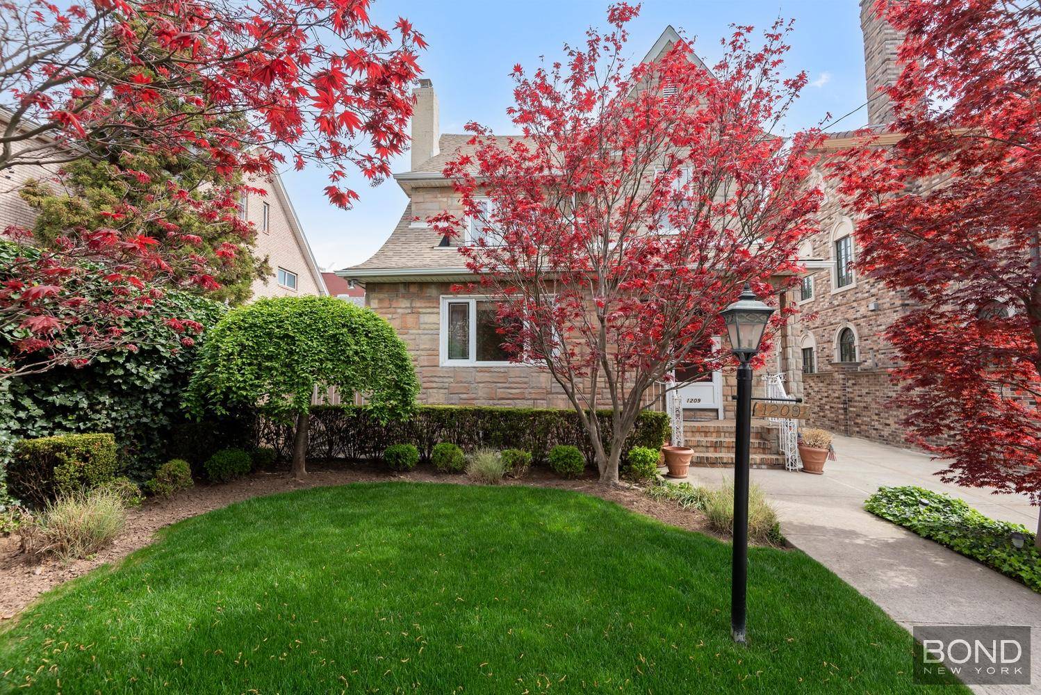1209 82nd Street, Brooklyn, NY 11228