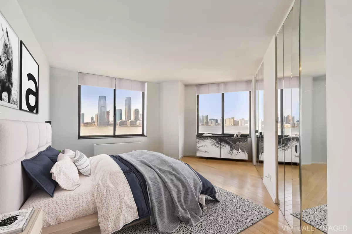 Manhattan, NY 10280,380 RECTOR Place #9J