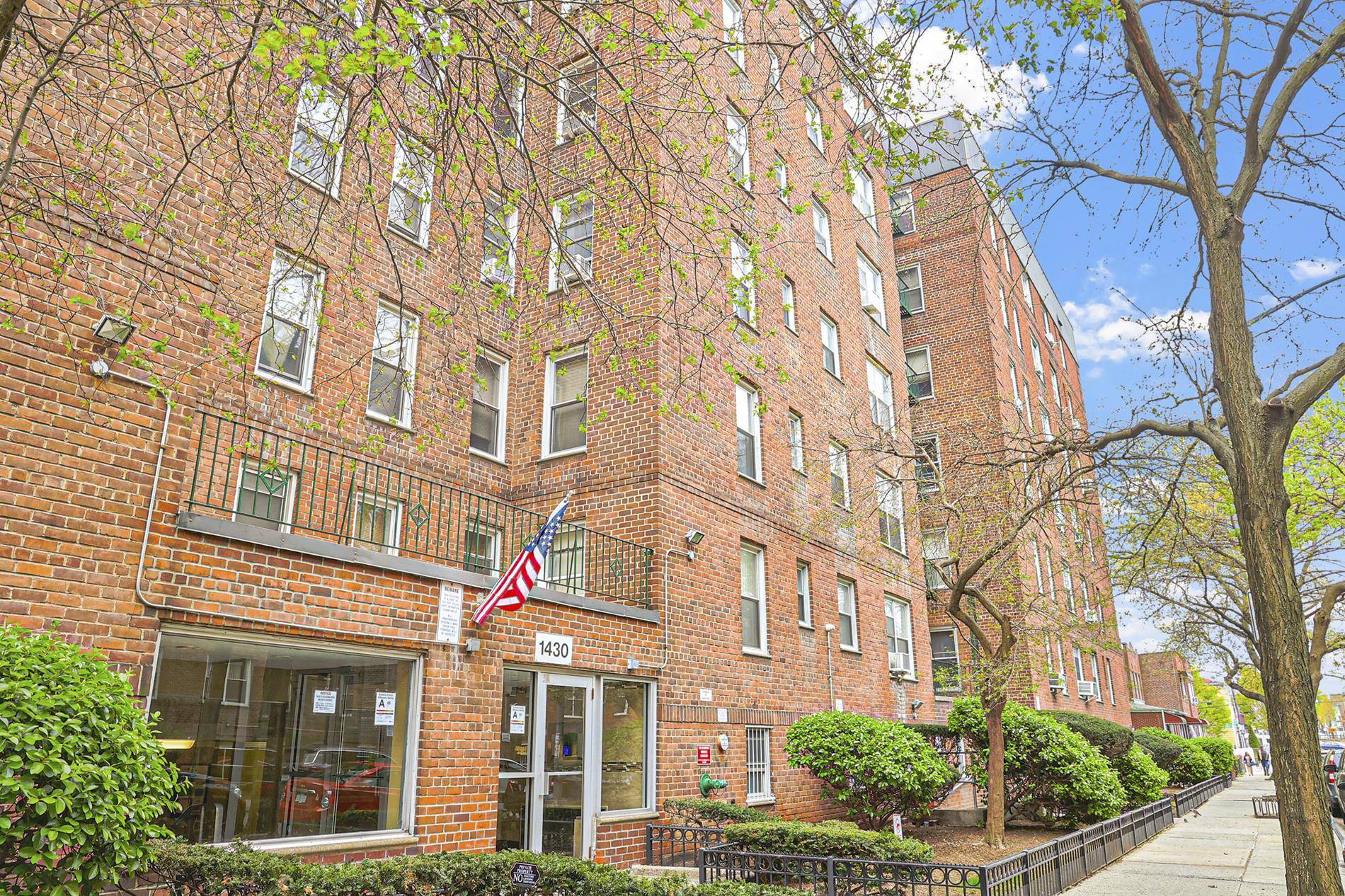 1430 Thieriot Avenue #3-G, Bronx, NY 10460