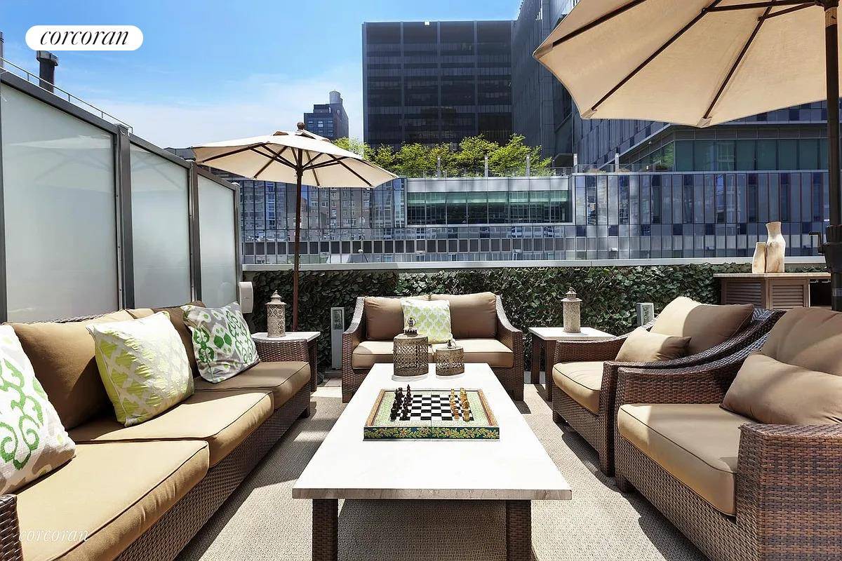 555 W 59TH Street #TH3C, Manhattan, NY 10019