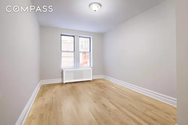 Manhattan, NY 10032,156-08 Riverside Drive W #1K