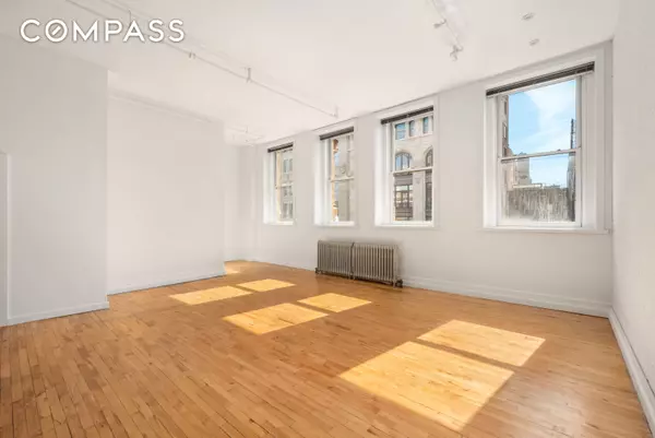 Manhattan, NY 10012,519 Broadway #PHC