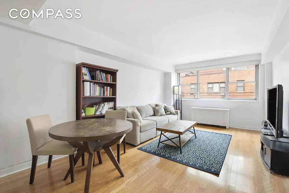 211 E 53rd Street #14B, Manhattan, NY 10022
