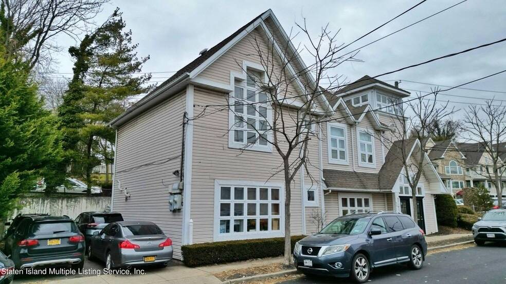 15 1st Street, Statenisland, NY 10306