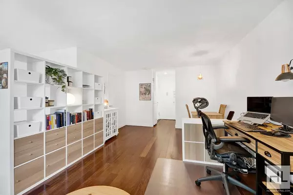 Manhattan, NY 10016,240 E 35th Street #5C