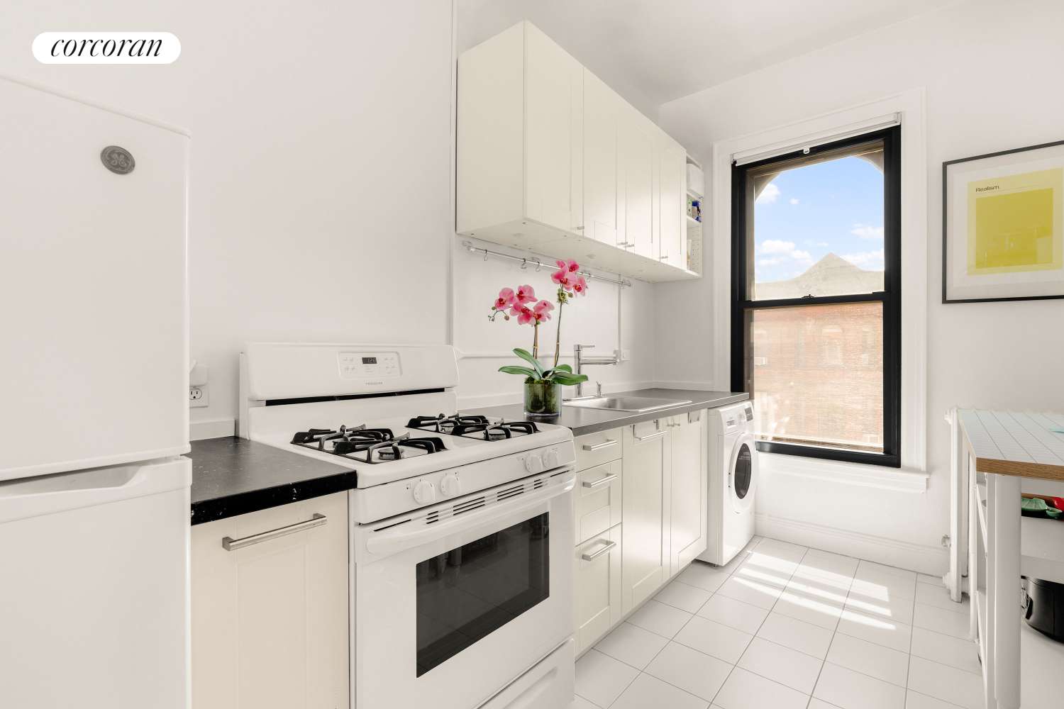 Brooklyn, NY 11217,19 ST JOHNS Place #4A