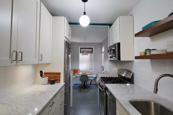 Brooklyn, NY 11218,811 Cortelyou Road #2O