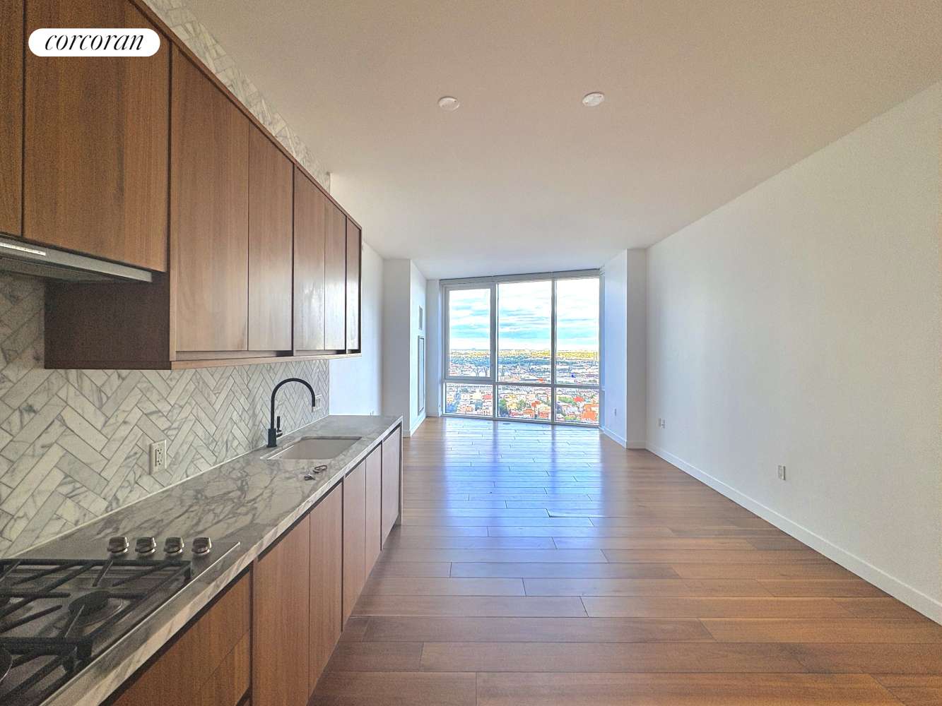 Brooklyn, NY 11222,21 INDIA Street #36D
